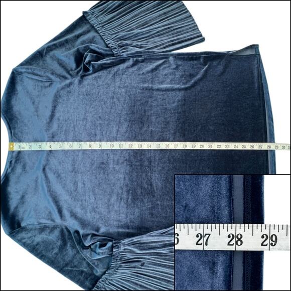 Du Jour Elegant Blue Velvet Pleated Bell Sleeve Tunic Top Size Medium - Picture 15 of 16